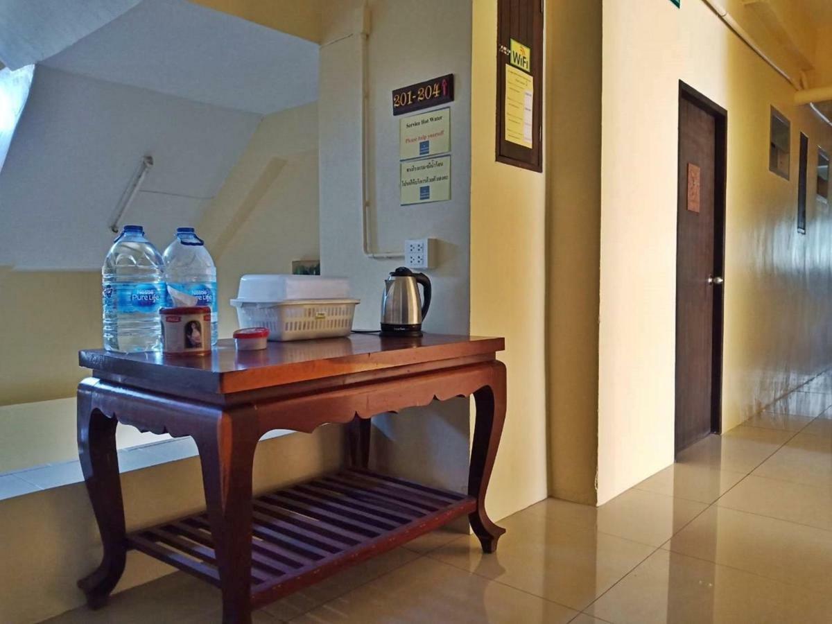 Baan Kanta Hotel Хуа Хин Екстериор снимка