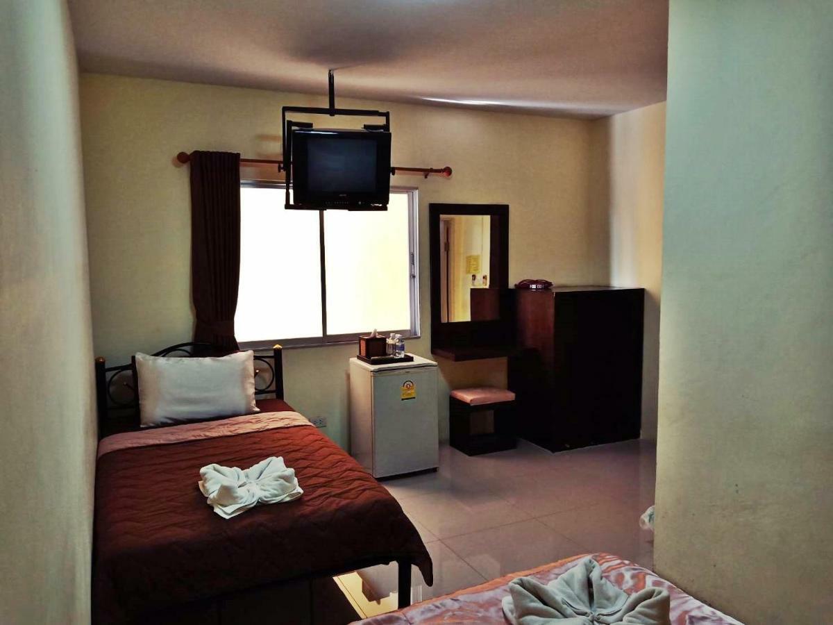 Baan Kanta Hotel Хуа Хин Екстериор снимка